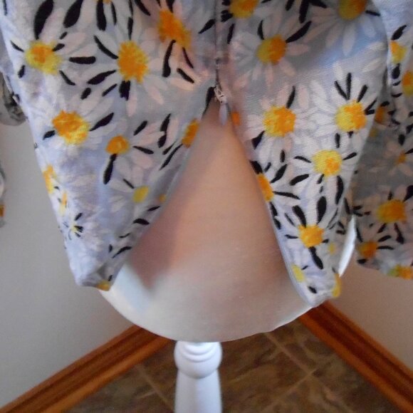 For Cynthia Floral Ruffled V-Neck Tie At Waist Zipper Crop Top Linen Blend Sz-Lg - Picture 4 of 5